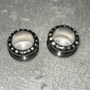 New 14 mm Ear Plugs piercings Earrings lobes never worn